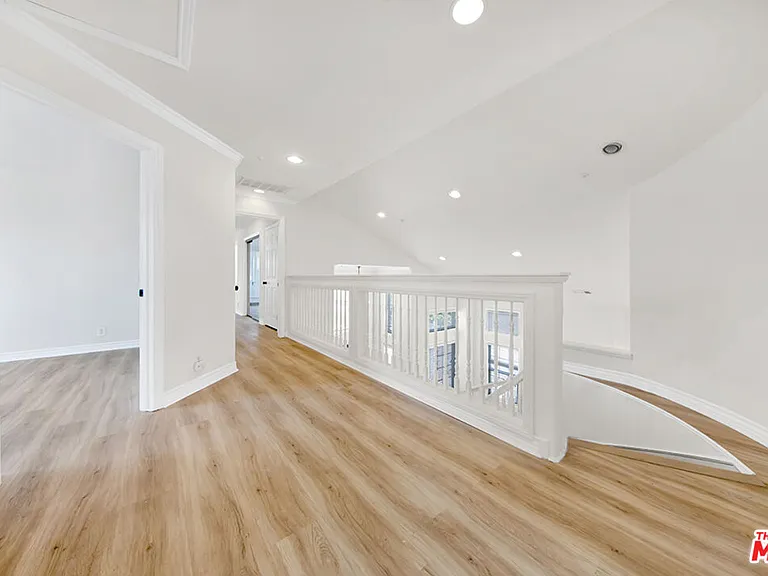 5532 Angelus Ave — Photo 13