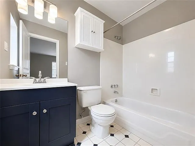 308 W Robert E Lee Blvd — Photo 11