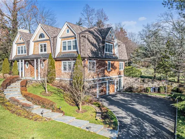 42 Round Hill Road, Scarsdale, NY 10583