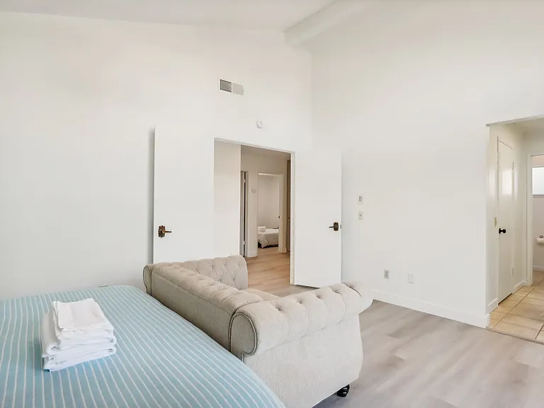 8560 Fern Crest Way — Photo 41