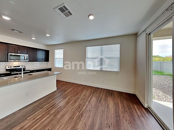 4th image of 21469 S 231st Way