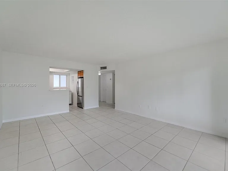 7737 SW 88th St #C312 — Photo 5