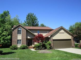 7424 Tall Timbers, West Bloomfield, MI