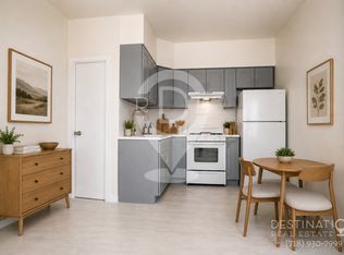 303 3rd Ave #2R, Brooklyn, NY 11215