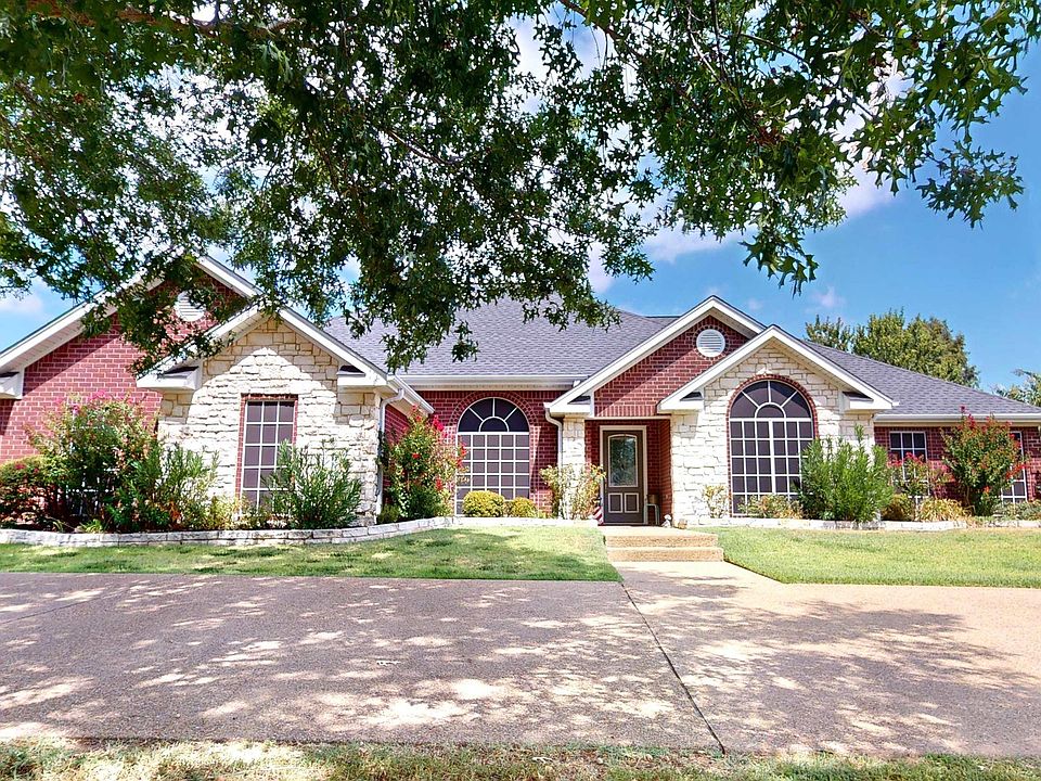 1st image of 905 Dove Creek Dr