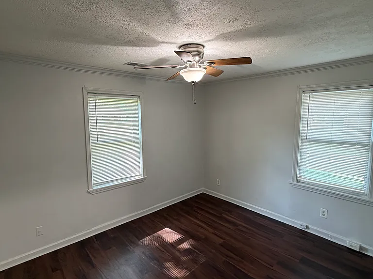 6405 Southside Dr — Photo 6