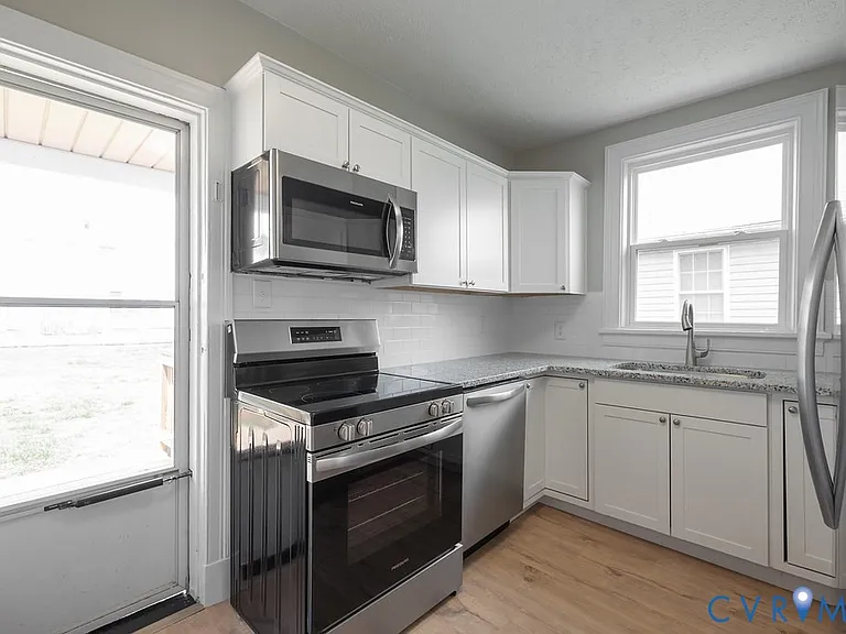 5318 Bloomingdale Ave — Photo 11