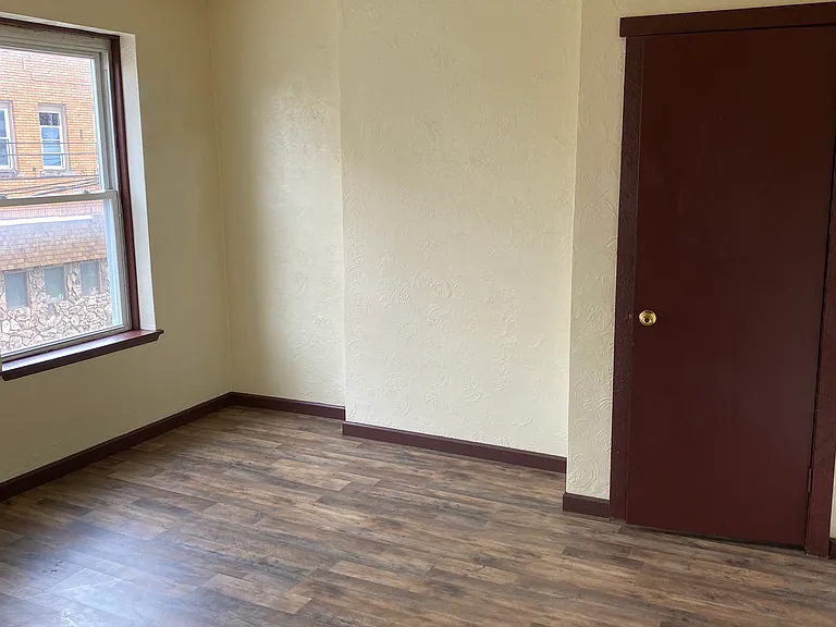 311 Helen St #3 — Photo 5