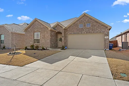 5028 Waterway Dr Photo 1