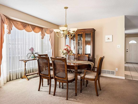 3rd image of 6001 Promontory Rd #215