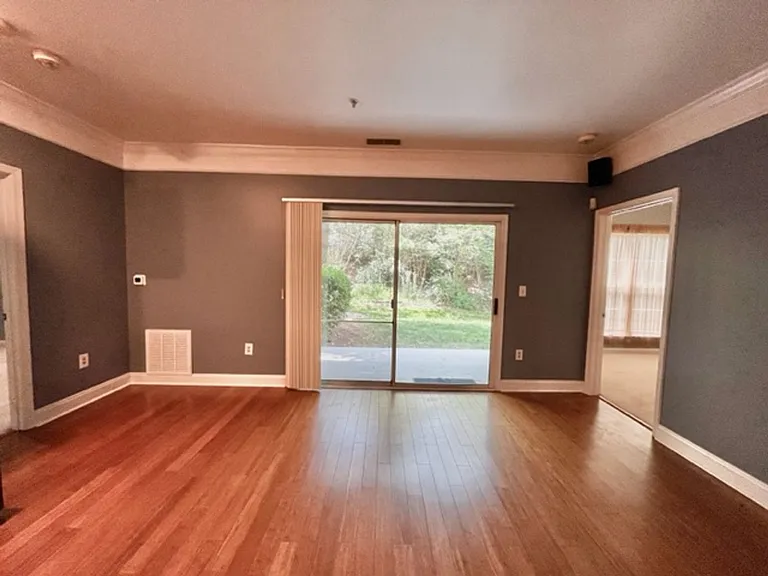 11318 Westbrook Mill Ln #103 — Photo 3