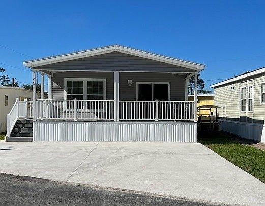 1st image of 2764 Bridge Ct #9