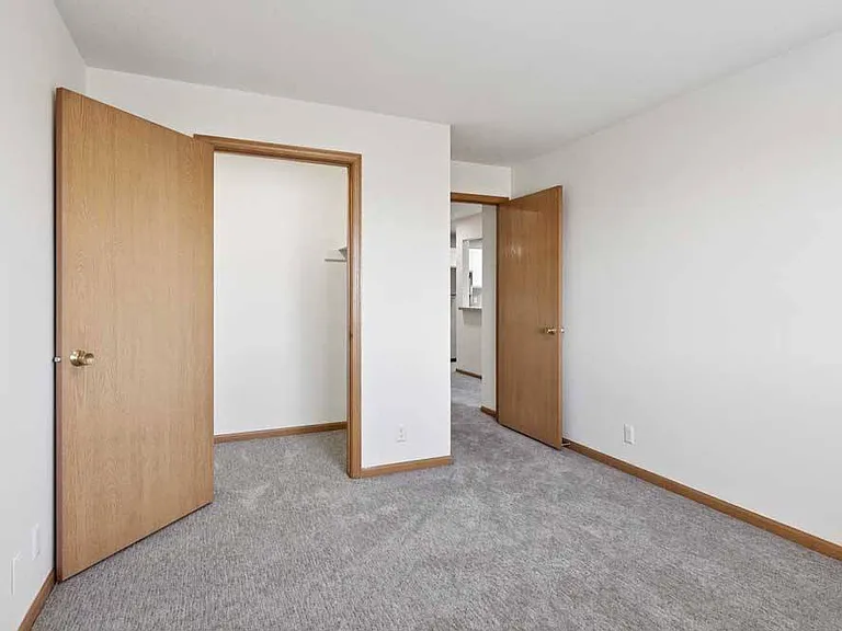 Northridge Heights Apartments — Photo 116
