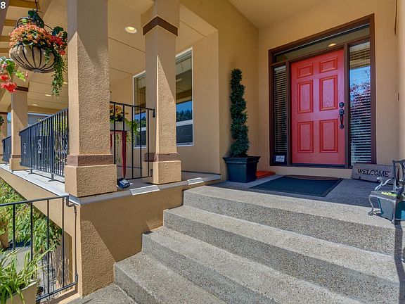 3rd image of 25630 Cheryl Dr