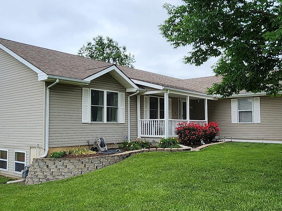 1st image of 3508 SE Garden Ct