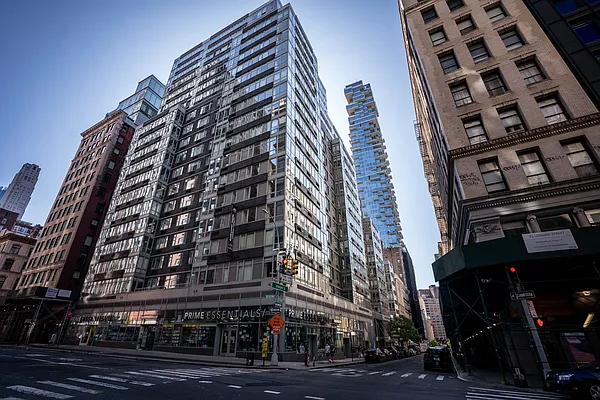 Rented by Keller Williams NYC | media 15