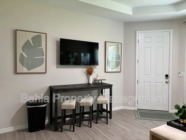 2168 Greenwood Oak Dr — Photo 7