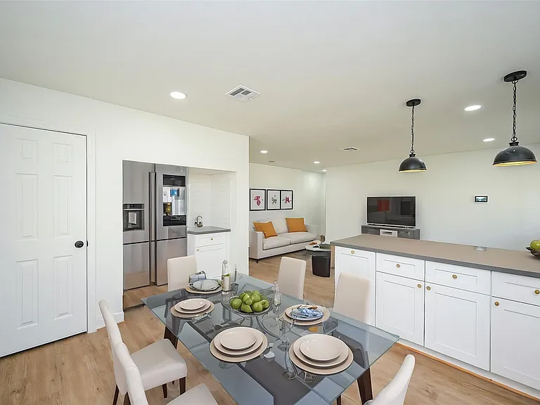 4710 Hershe St — Photo 15