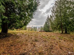 566 Martins Bluff Rd, Kalama, WA 98625