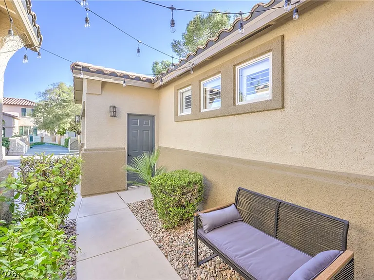 1676 Ravanusa Dr — Photo 5