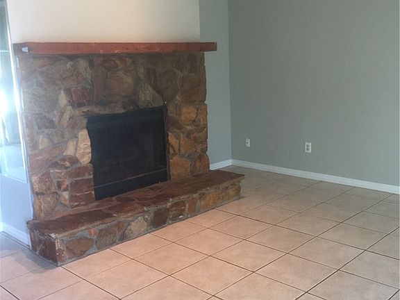 5th image of 7401 Albany Rd