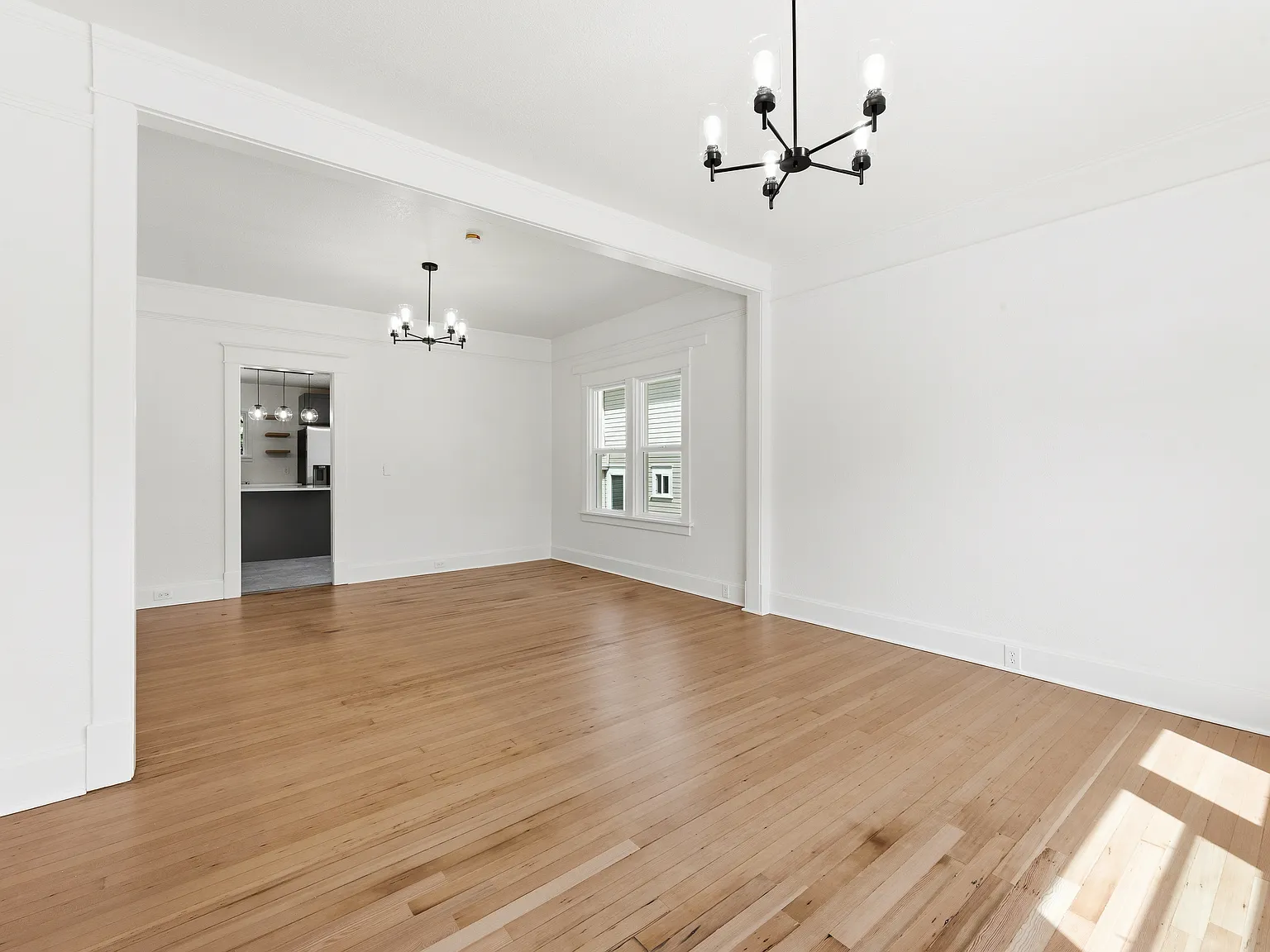 420 S Main St — Photo 4