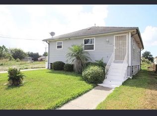 3014 Metropolitan St, New Orleans, LA 70126