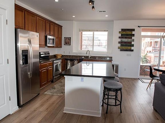 Lots of storage space, stainless steel appliances