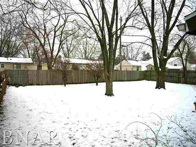 2nd image of 1211 Mount Vernon Dr