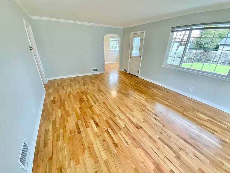 3925 SE Boise St — Photo 3