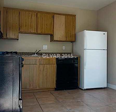 4th image of 4366 Pineaire St