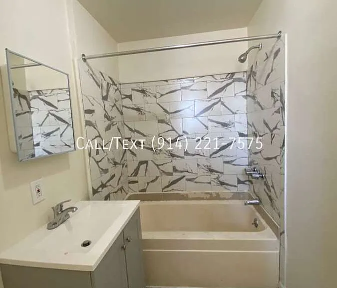 506 S Broadway #A4 — Photo 5