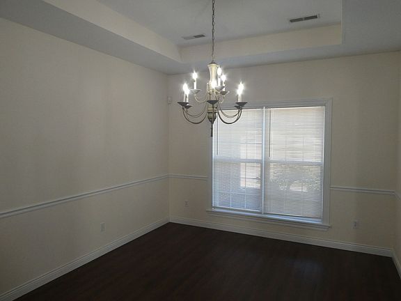 4th image of 4005 Watertown Pl