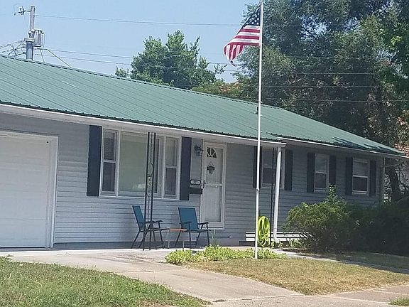 3rd image of 927 S 14th St