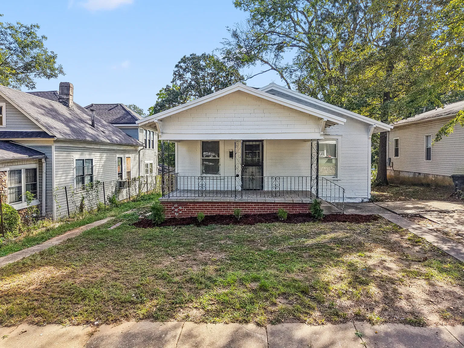 3 bed, 1163 sqft, $1,200 — Photo 1