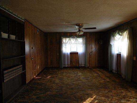 5th image of 504 W Green St