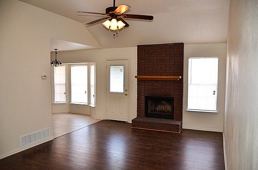 4th image of 803 Lisa Ln