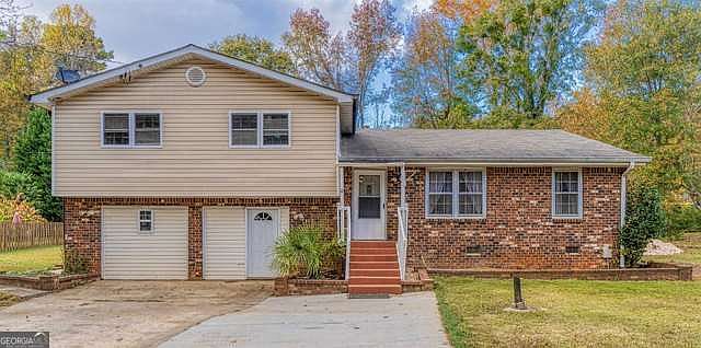 1st image of 140 Creek Cir