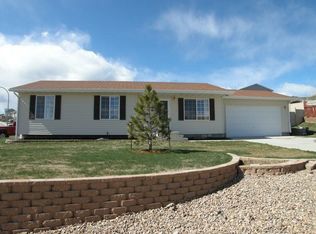 1401 W Beaver Dr, Gillette, WY 82718