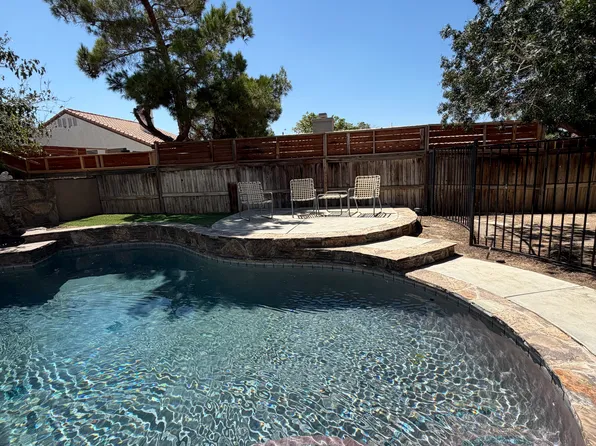 36639 Rose St, Palmdale, CA 93552