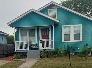 5208 Bernardo De Galvez, Galveston, TX 77551