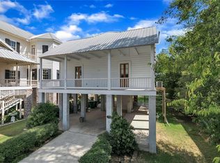 121 Carroll St, Mandeville, LA 70448