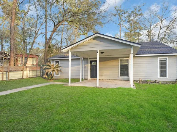 315 Baltzell Drive, Pinehurst, TX 77362