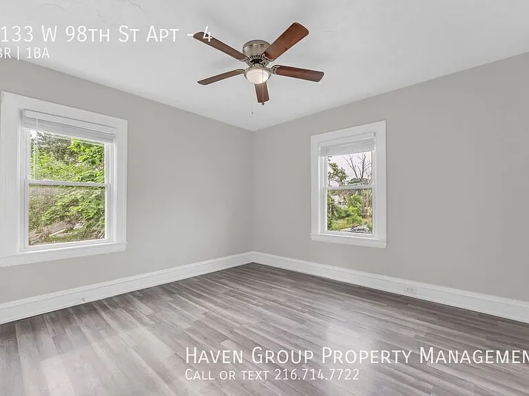 2133 W 98th St #4 — Photo 16