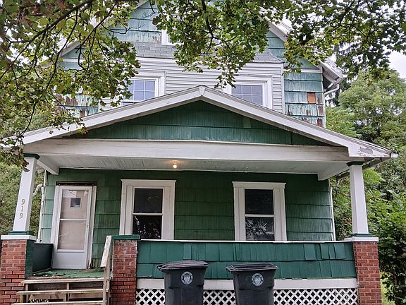 5th image of 919 Peerless Ave