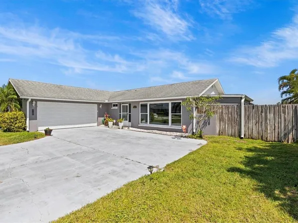 2924 Catherine Dr, Clearwater, FL 33759