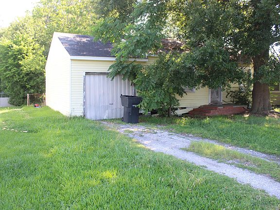3rd image of 322 Hill Terrace Drive
