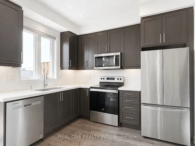 61 Soho St #31 — Photo 10