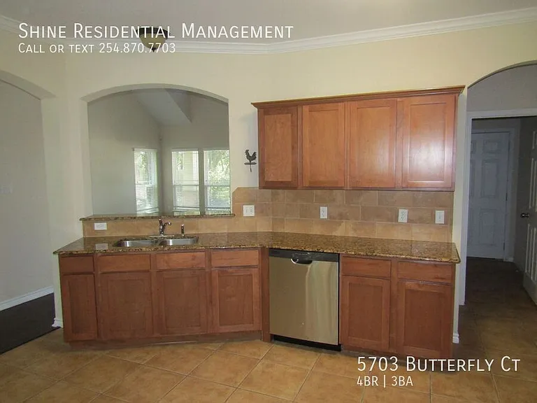 5703 Butterfly Ct — Photo 6