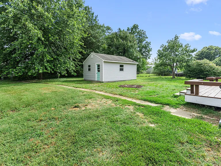 2501 Williams St — Photo 3